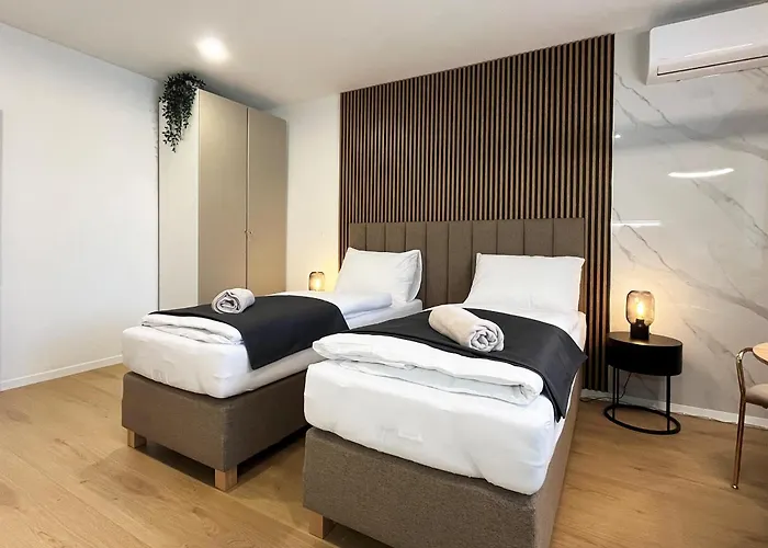 شقة Noir & Gold براتسيلافا